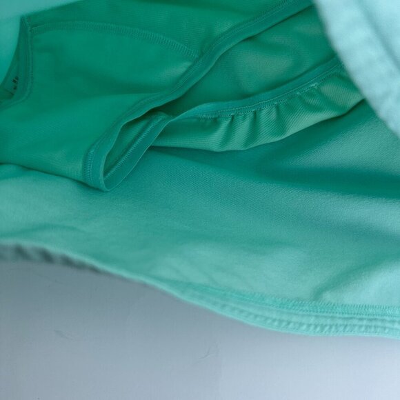 Lululemon Womens Sea Mist Speed Up Shorts Size 10 Athleisure Workout Mid Rise - Picture 3 of 8